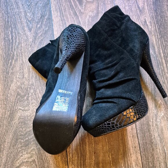 Bakers Black Suede High-Heeled Booties, Never Worn, Size 10 (41EU) - Picture 4 of 9